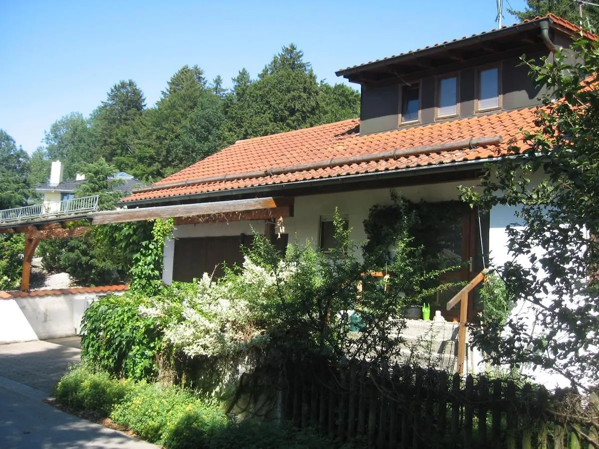 Apartment Komfortabel Wohnen Am Waldrand Von Pitzling Landsberg am Lech